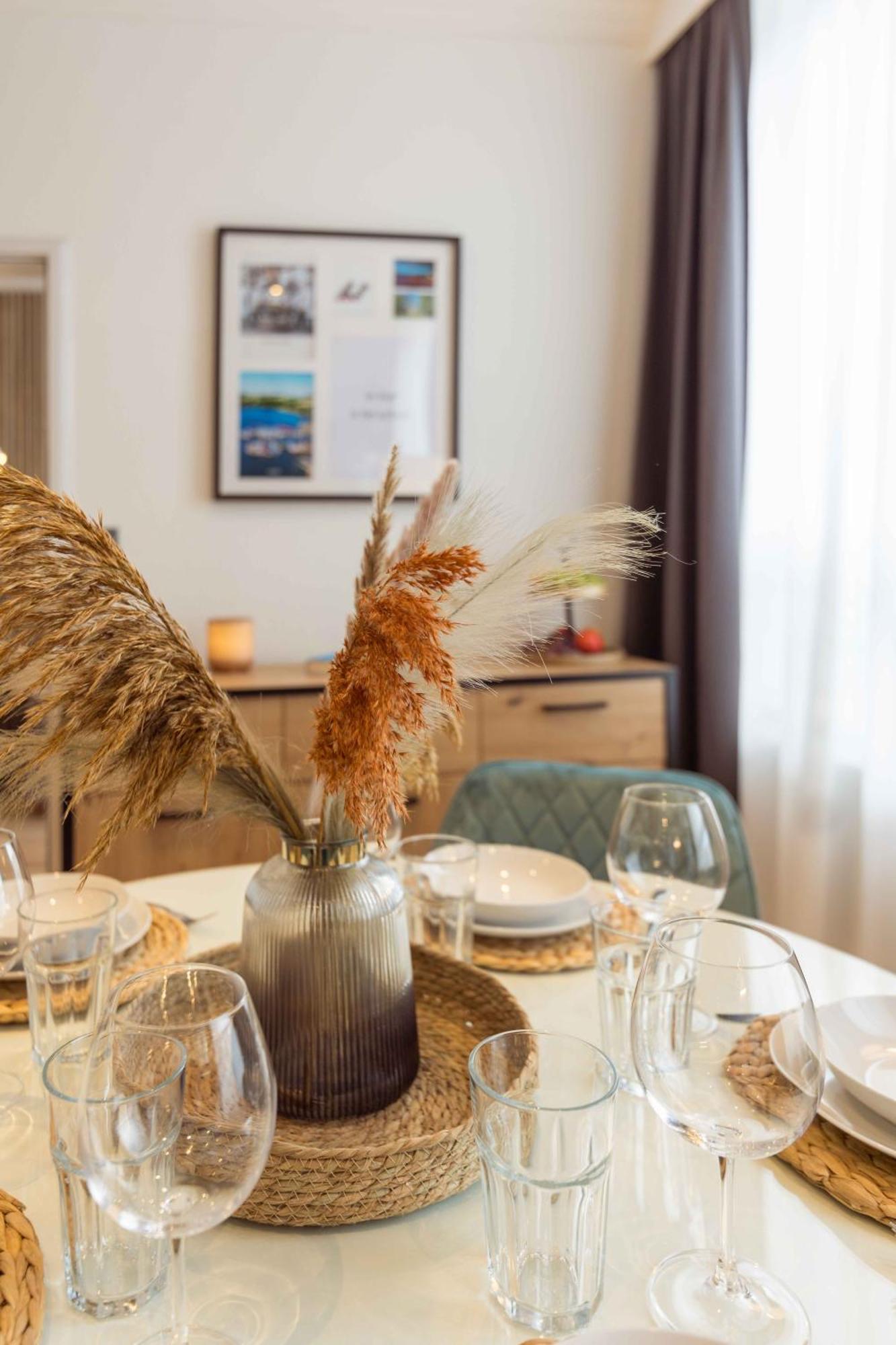 Schillerapartment Hof, Kueche, 24H Digital-Checkin, Parkplatz, Wlan250Mbit Buitenkant foto